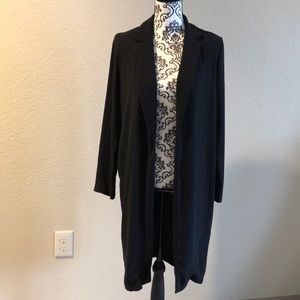 5/$25 • Long coat in back by Forever 21